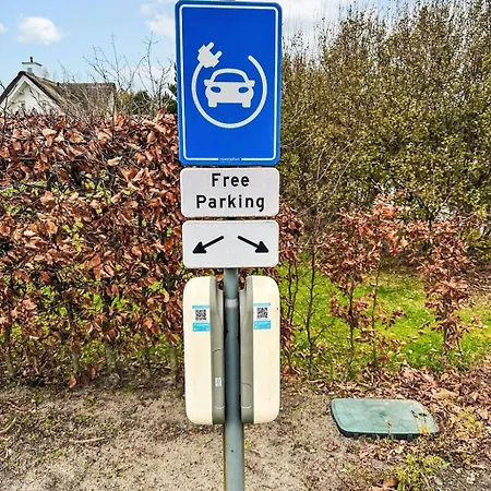 ホリデーパーク Tapuit 8-1 By Interhome 4*