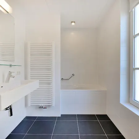 Tapuit 8-1 By Interhome 4*