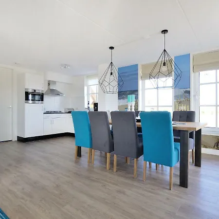 Tapuit 8-1 By Interhome Vakantiepark